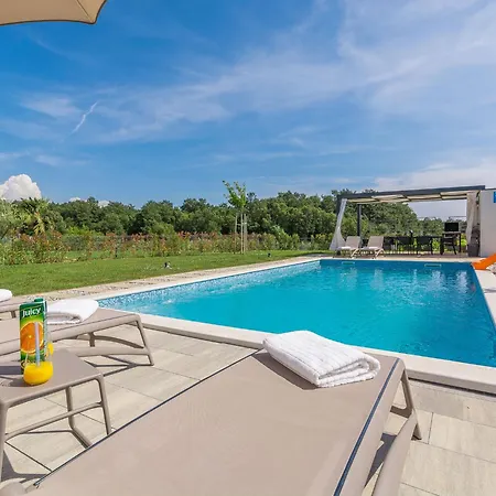 Paolo By Interhome * Novigrad Istria